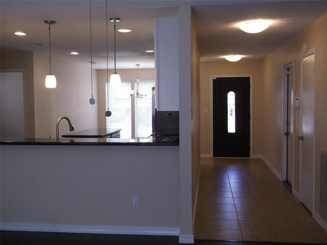 Building Photo - 4907 Tenderwood Dr