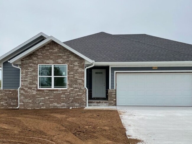 Foto del edificio - Beautiful Nearly New 3 Bed Home In Willard...