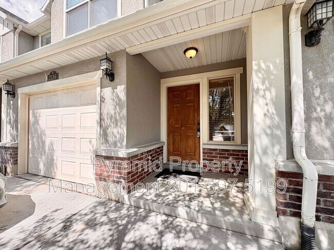 Foto del edificio - 2136 Fernside St