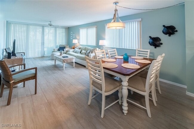 Foto del edificio - 270 Naples Cove Dr