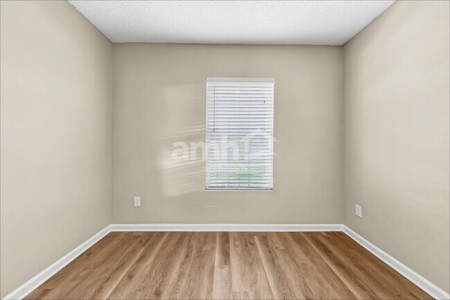 Foto del edificio - 8612 Tristan Drive