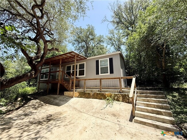 Building Photo - 159 Deer Ln