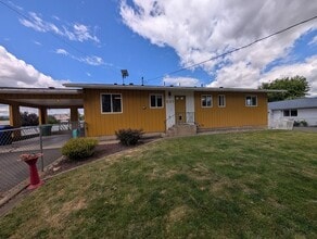 Building Photo - 527 Linden Dr