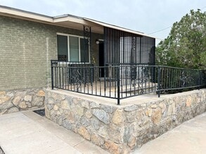 Building Photo - 1530 Indiana St