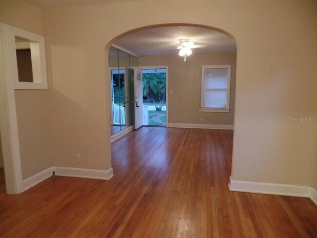 Foto del edificio - 1908 20th Ave N