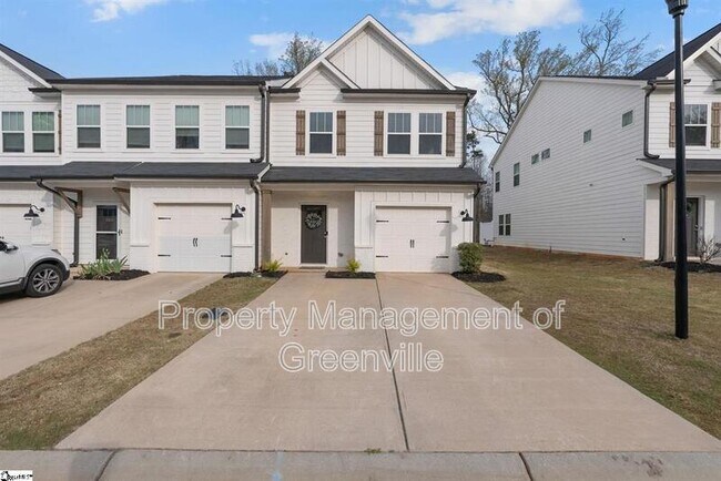 Building Photo - 100 Grey Oak Trail