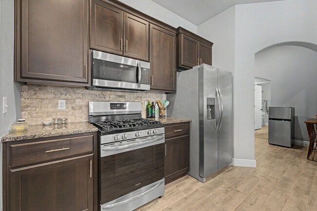 Foto del edificio - 6009 NW Silas St