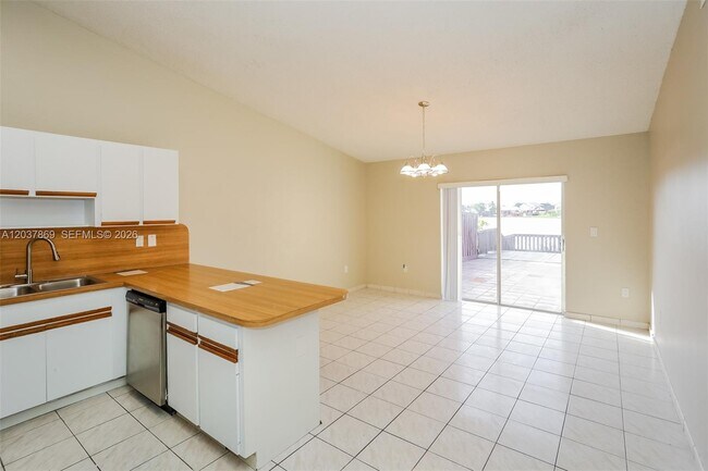 Foto del edificio - 14979 SW 63rd St