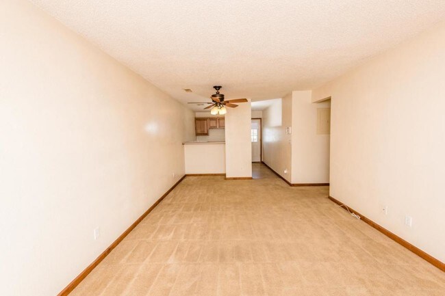 Foto del edificio - 71 Hillside Ln