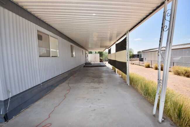 Building Photo - Great Mesa home