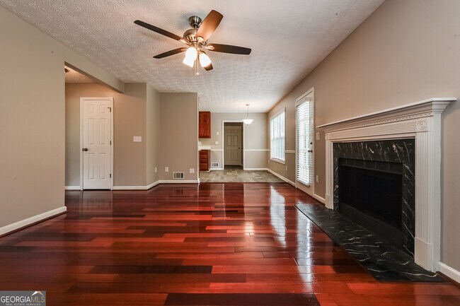 Building Photo - 5815 Rex Mill Dr