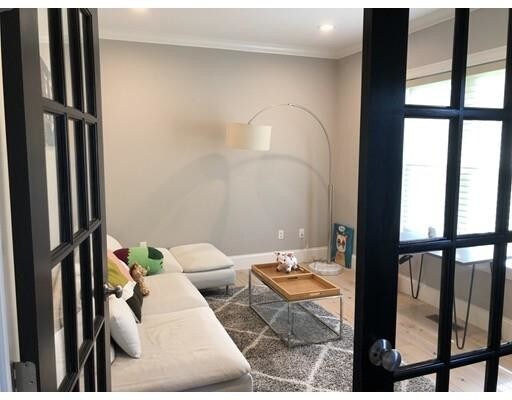Building Photo - 12 Suban Pl