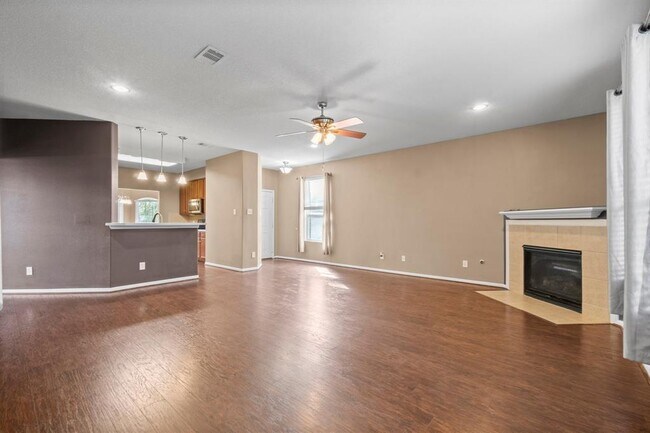 Building Photo - 2402 Lofty Falls Ct