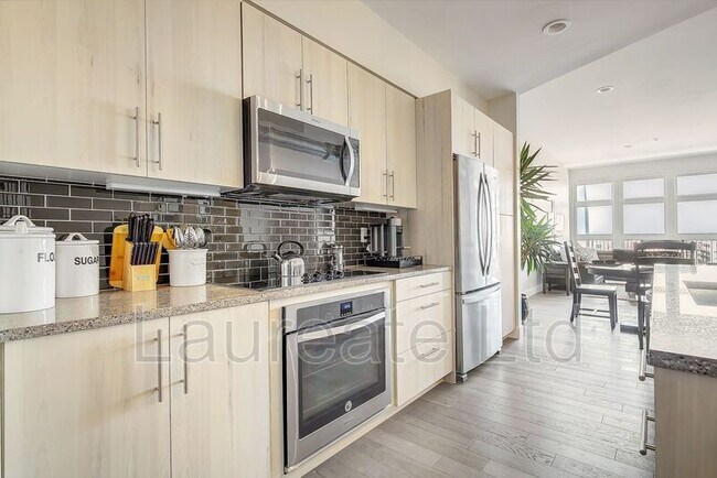 Foto del edificio - 3198 Blake St