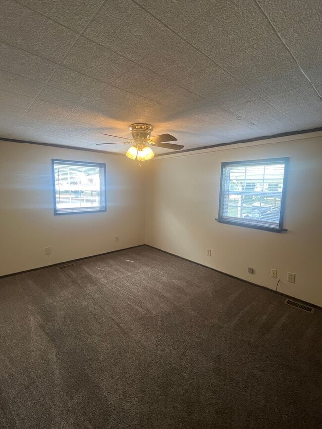 Building Photo - Check Out this price! Get it before it is ...