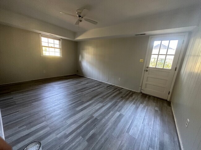 Foto del edificio - 720 Dandridge Dr
