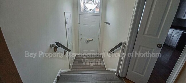 Building Photo - 3208 Cantrell Ln