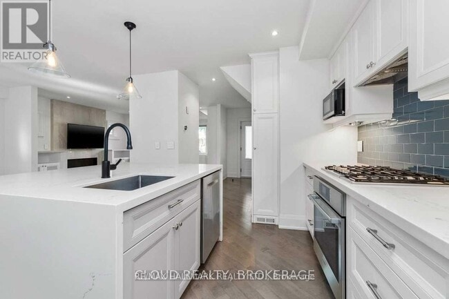 Building Photo - 26 Traymore Crescent