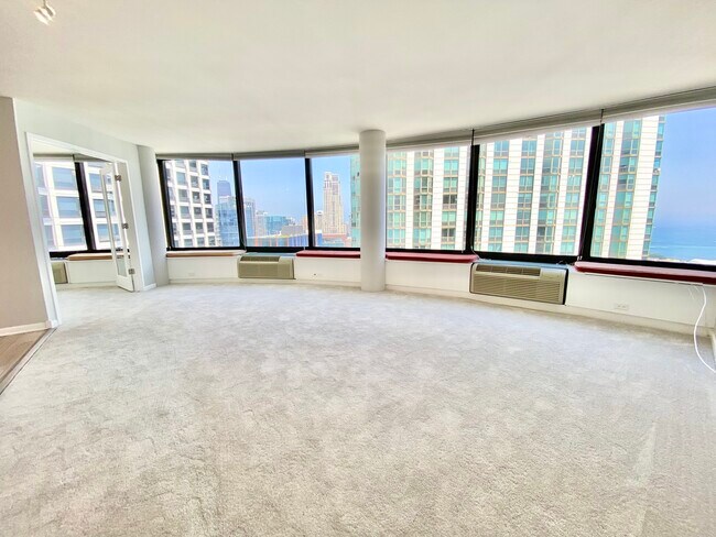 Foto del edificio - 155 N Harbor Dr