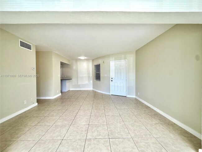 Foto del edificio - 900 NE 18th Ave