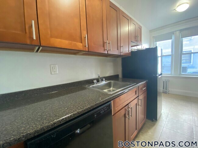 Foto del edificio - 1163 Boylston St