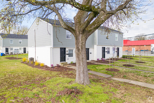 Building Photo - Glenwood Hill Townhomes