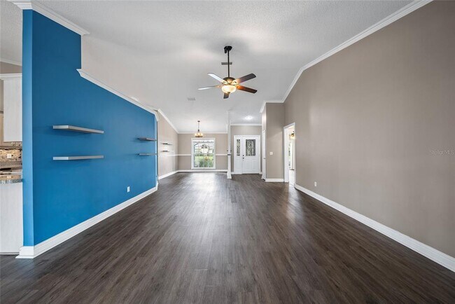 Building Photo - 10314 Deepbrook Dr