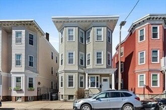 Building Photo - 247 L St