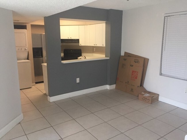 Foto del edificio - 8205 SW 152nd Ave