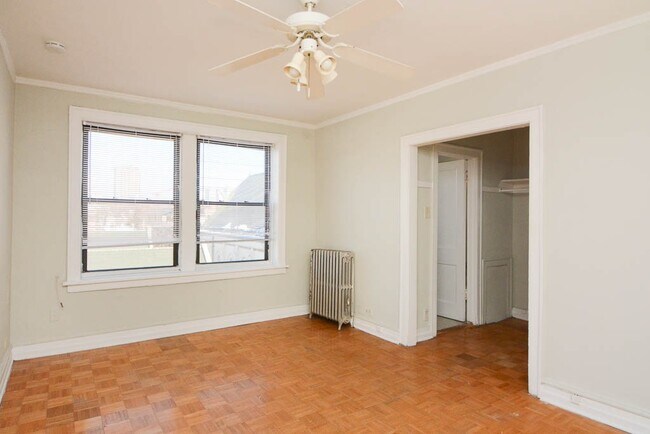 Foto del edificio - 714 W Belmont Ave