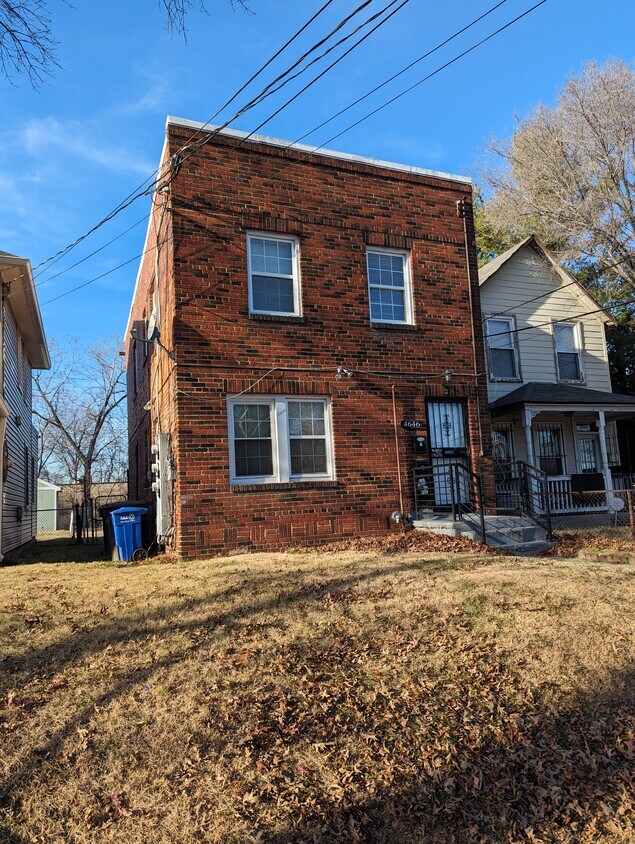 Front of building - 4646 Minnesota Ave NE