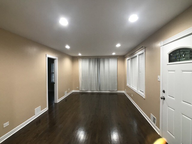 Foto del edificio - 463 S Warren Ave