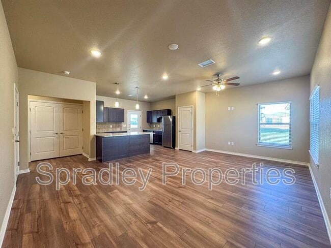 Building Photo - 1253 Jasmine Dr