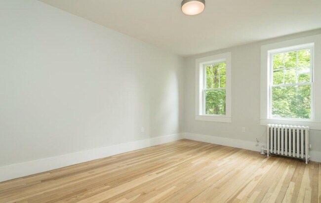 Foto del edificio - 258 Chestnut Hill Ave