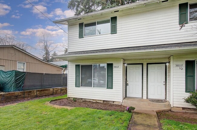 Photo - Gladson 3802 Apartment