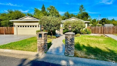 Building Photo - 8677 Pendleton Dr