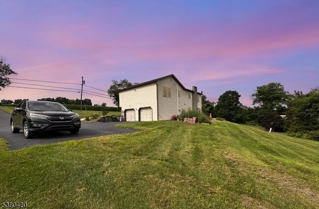 Building Photo - 162 Polkville Rd