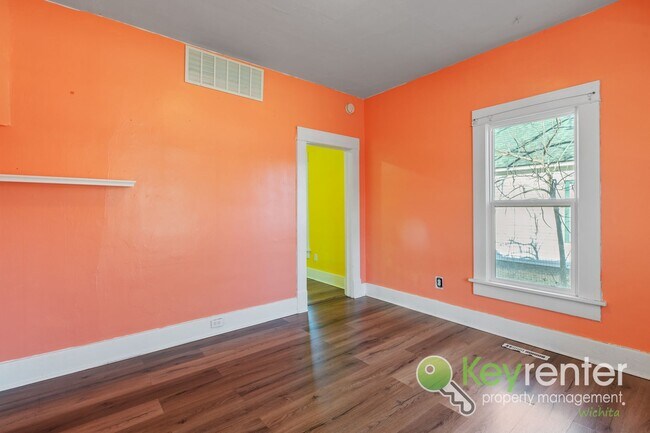 Foto del edificio - N Jefferson Duplex