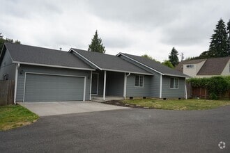 Building Photo - 5509 NE 30th Ave