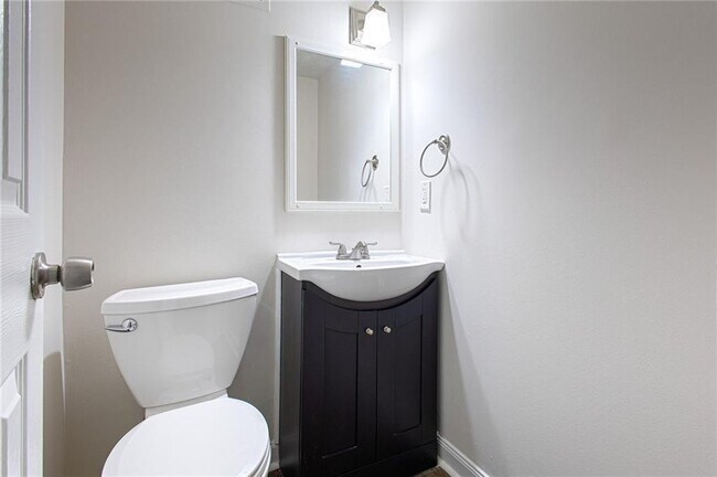 Foto del edificio - 5740 Old Gordon Rd