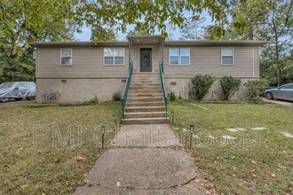 Building Photo - 306 Glenwood Cir