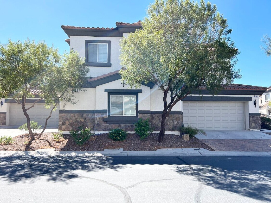Foto principal - Beautiful townhouse located in Henderson