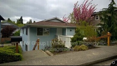 Building Photo - 5215 38th Ave SW