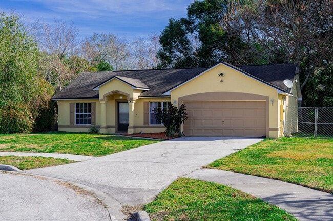 Photo - Very Nice 3/2 Home w/ Fenced Yard in St. Cloud with Bonus Room