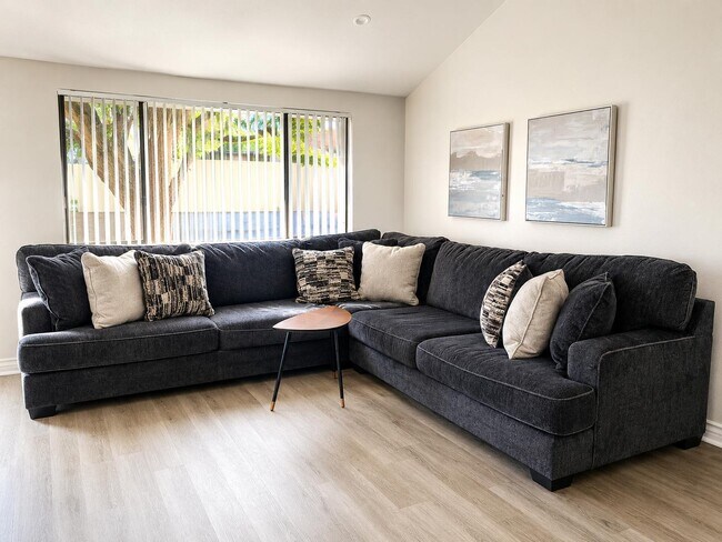 Foto del edificio - 28031 Sarabande Ln