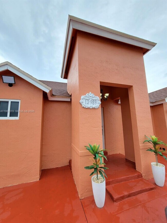 Foto del edificio - 12989 SW 251st Terrace