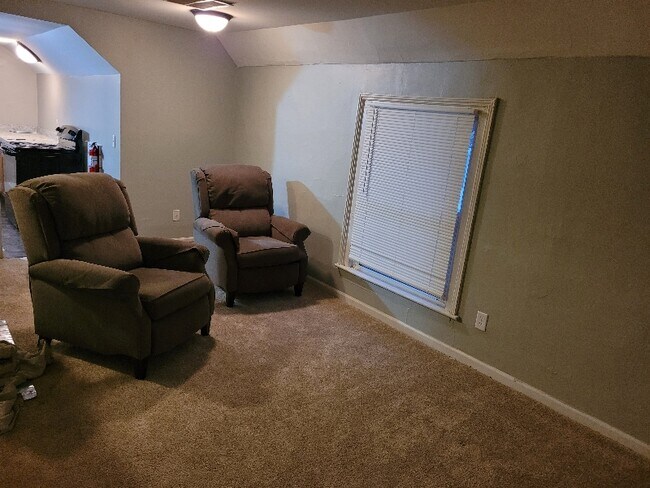 Foto del edificio - 1010 N Pine St