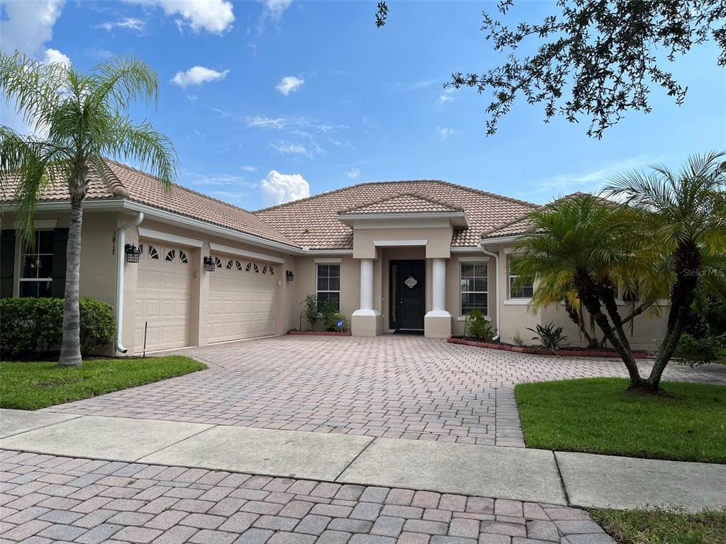 Foto principal - 3817 Golden Feather Way