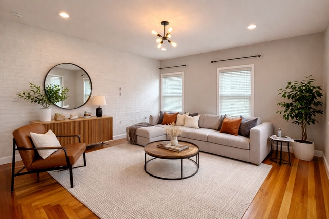 Foto del edificio - 193 Mount Hope Ave