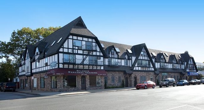 Building Photo - Fairfield Town Centre At Hewlett